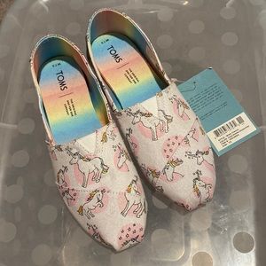 Brand New Unicorn Toms